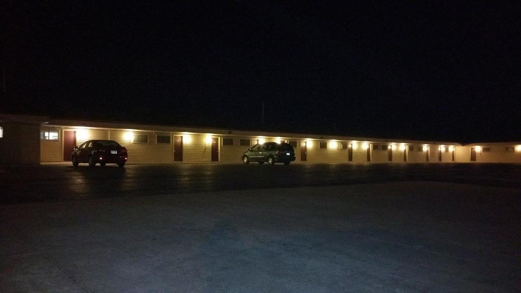 Amerivu Inn Harvest Estates New Hampton Exterior foto