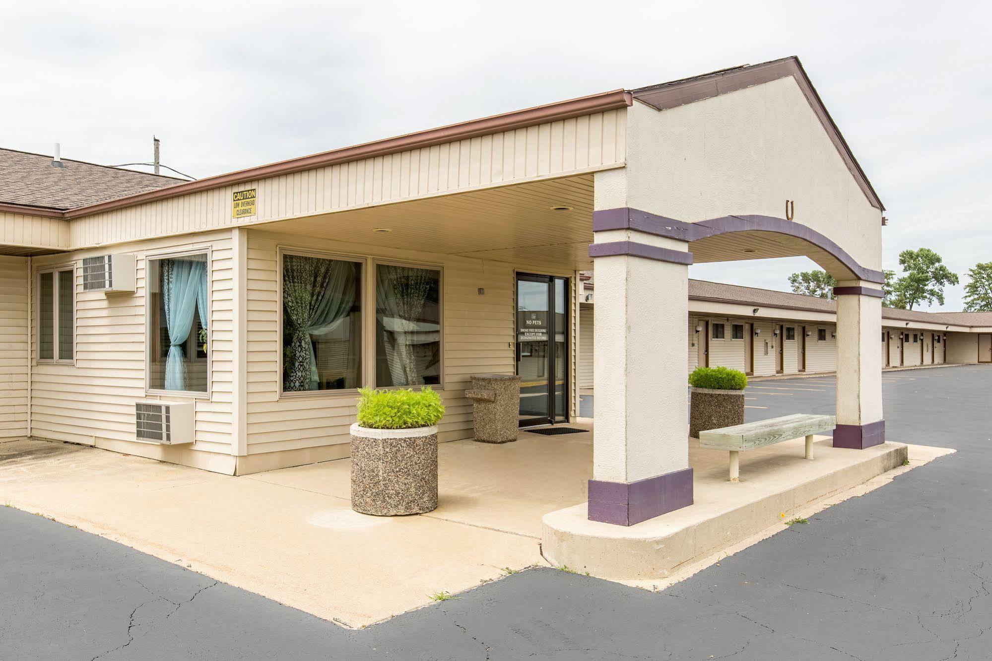 Amerivu Inn Harvest Estates New Hampton Exterior foto